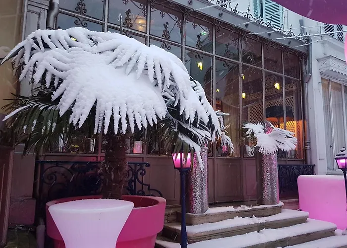 Les Caudalies Apartment *