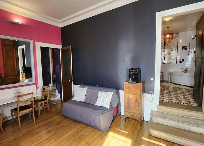 Les Caudalies Apartment *